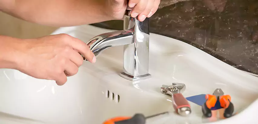 Bathtub Faucet Replacement in Greenwood